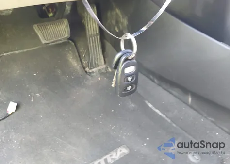 2014 Hyundai Elantra Limited z USA, uszkodzony, nr VIN 5NPDH4AE6EH528888